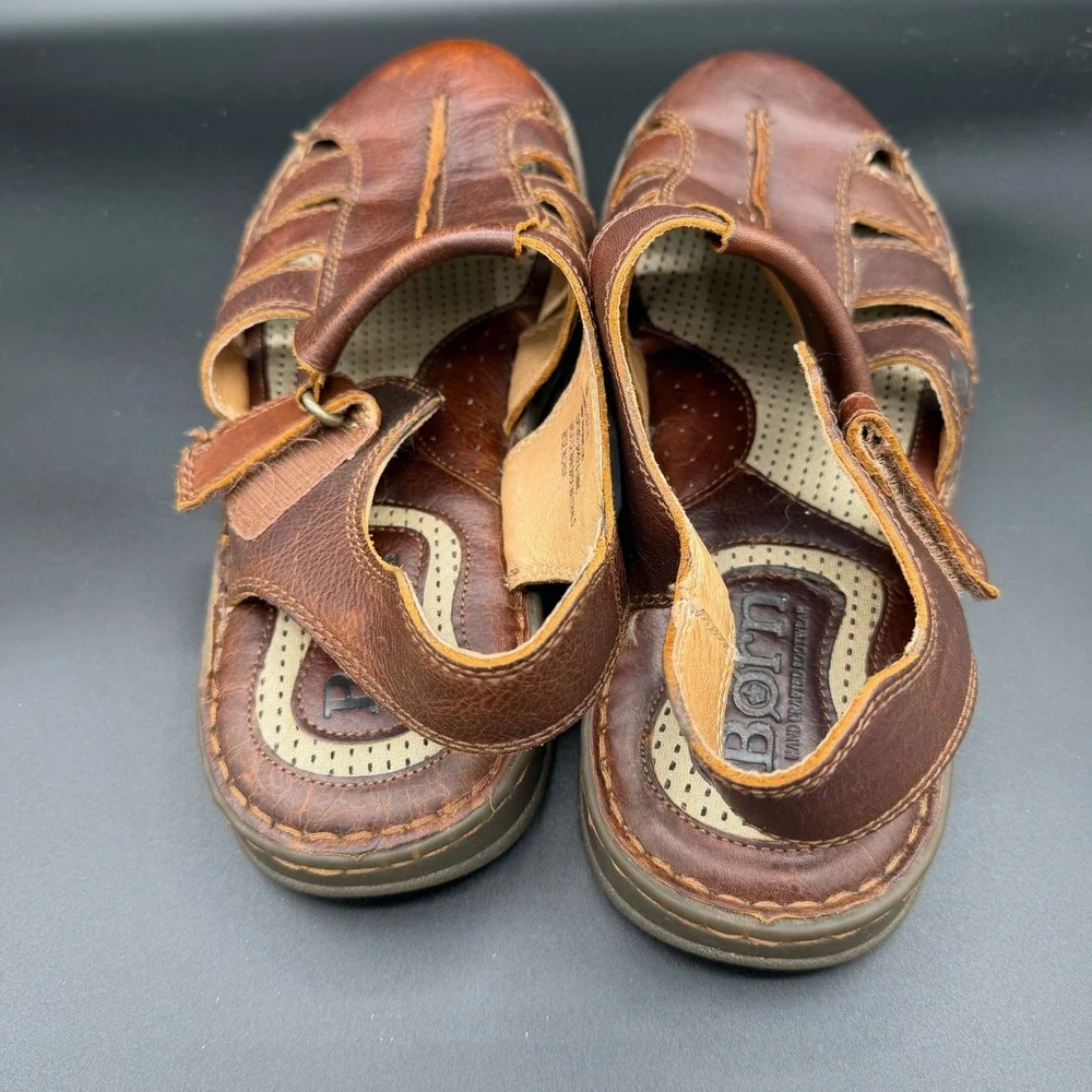 Born Mens Size 11M Brown Leather Fisherman Sandals